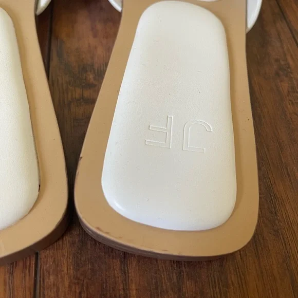 LIKE NEW JustFab sandals - Picture 6 of 9